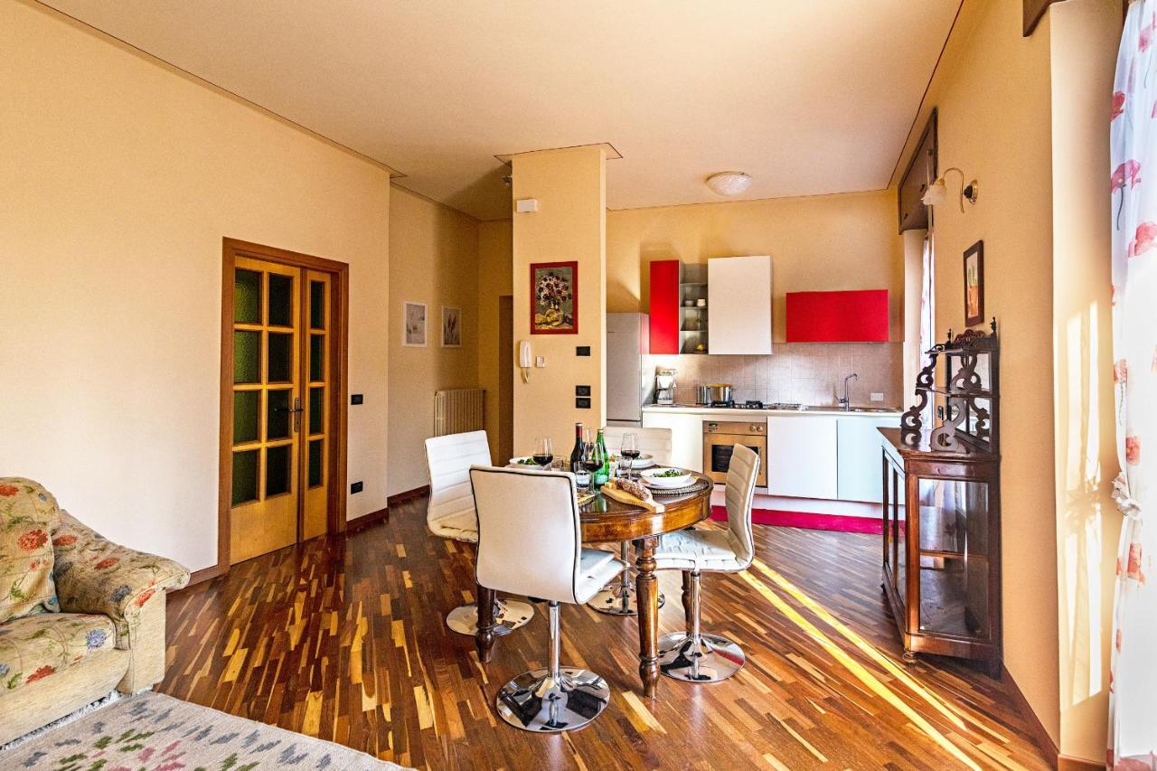 La Magnolia 2 Apartment By Wonderful Italy เดเซนซาโนเดลการ์ดา ภายนอก รูปภาพ