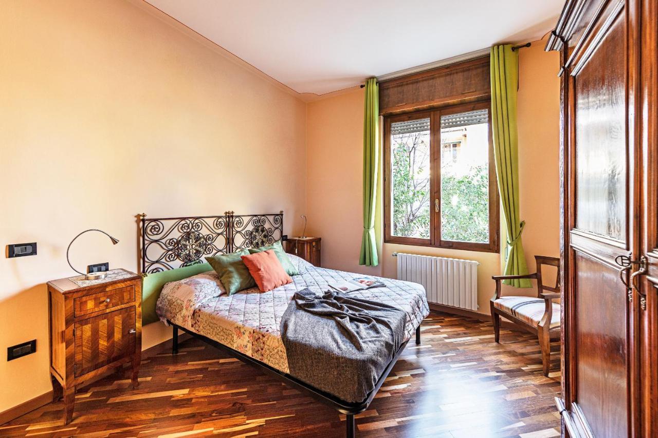 La Magnolia 2 Apartment By Wonderful Italy เดเซนซาโนเดลการ์ดา ภายนอก รูปภาพ